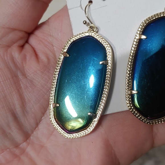 Kendra Scott Black Iridescent Earrings - Picture 3 of 8